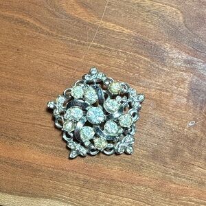 vintage rhinestone floral brooch